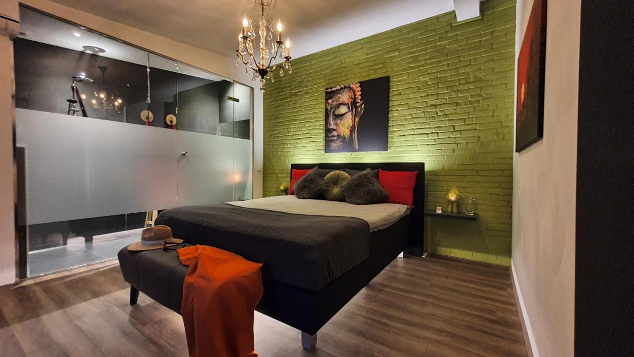 Downtown Hideaway, B&B Grand Deluxe Эйндховен Экстерьер фото
