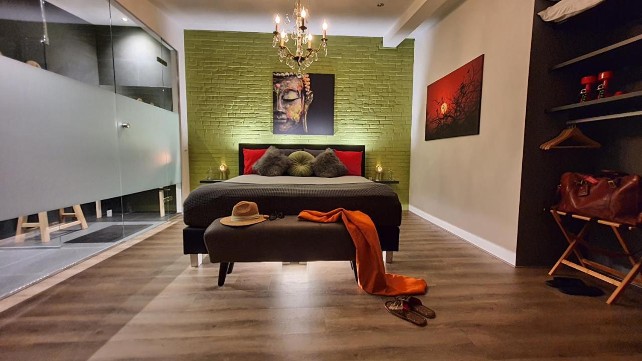 Downtown Hideaway, B&B Grand Deluxe Эйндховен Экстерьер фото